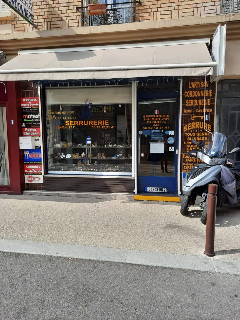 Ouverture de porte en urgence Versailles